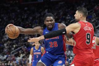 琼斯这样有 琼斯这样有