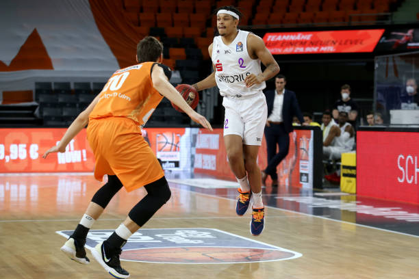 与乒坛老将 与乒坛老将