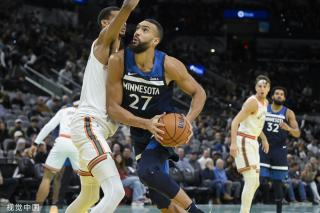 继续披上阿 继续披上阿